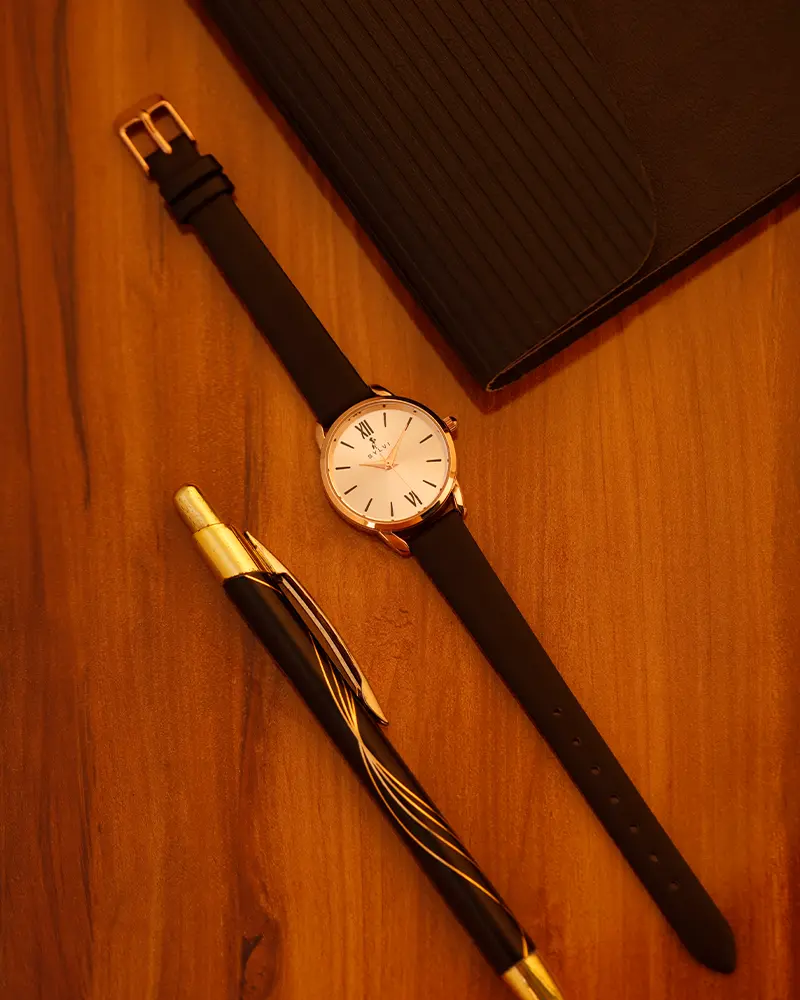 Dazzle White Rose Black Leather - Image 3